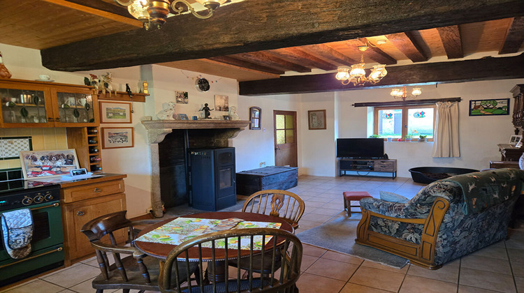 Ma-Cabane - Vente Maison LUSSAC-LES-EGLISES, 220 m²