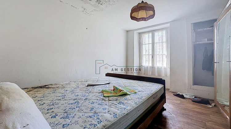 Ma-Cabane - Vente Maison LUSSAC-LES-EGLISES, 70 m²