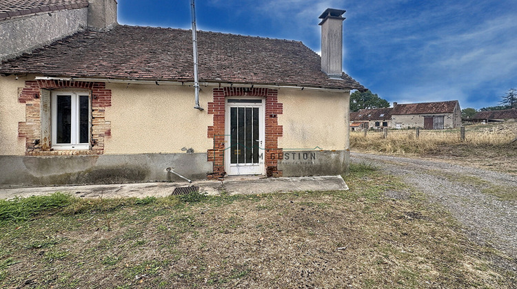 Ma-Cabane - Vente Maison LUSSAC-LES-EGLISES, 50 m²