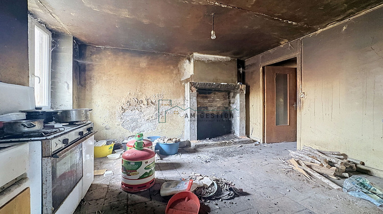 Ma-Cabane - Vente Maison LUSSAC-LES-EGLISES, 50 m²