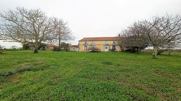 Ma-Cabane - Vente Maison LUSSANT, 396 m²