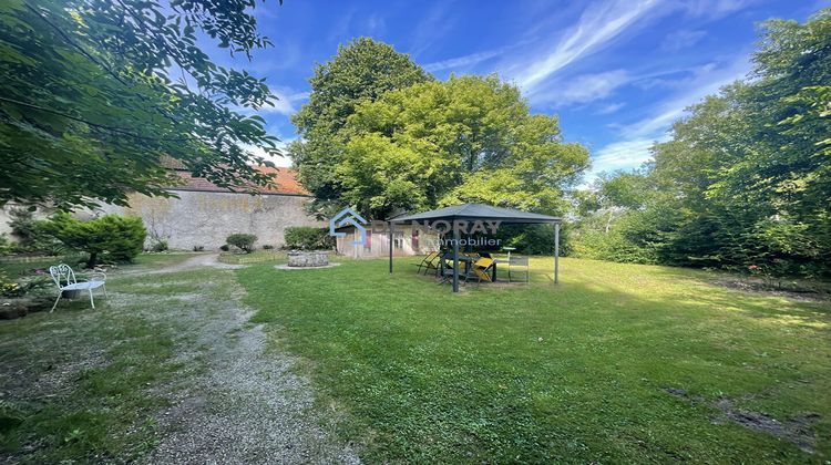 Ma-Cabane - Vente Maison LUSSAULT-SUR-LOIRE, 500 m²