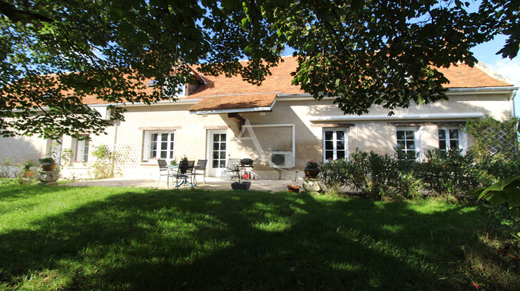 Ma-Cabane - Vente Maison LUSSAULT-SUR-LOIRE, 220 m²