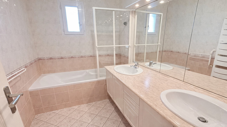 Ma-Cabane - Vente Maison LUZARCHES, 206 m²