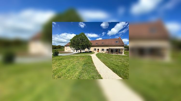 Ma-Cabane - Vente Maison Luzy, 315 m²