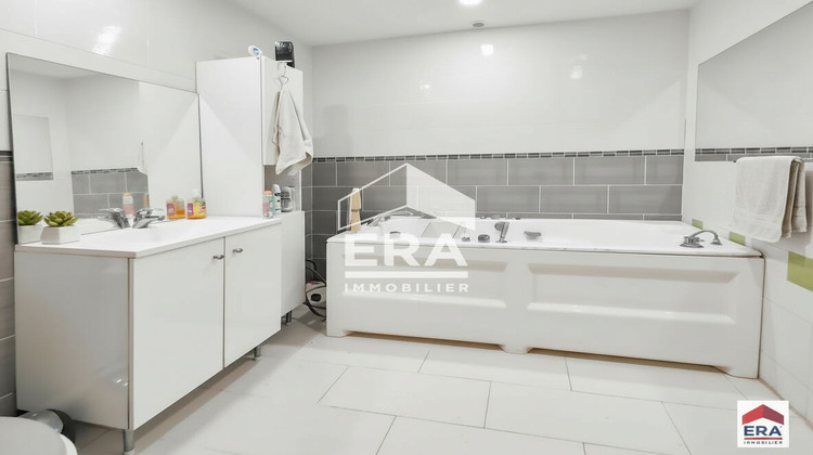 Ma-Cabane - Vente Maison LYS-LEZ-LANNOY, 175 m²