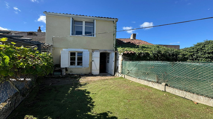 Ma-Cabane - Vente Maison MAGNAC-LAVAL, 209 m²