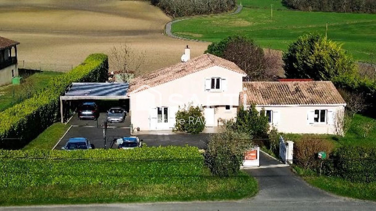 Ma-Cabane - Vente Maison Magnac-Lavalette-Villars, 163 m²