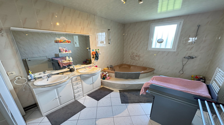 Ma-Cabane - Vente Maison MAGNAC-SUR-TOUVRE, 129 m²