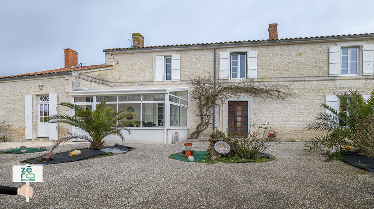 Ma-Cabane - Vente Maison Magnils-Reigniers, 200 m²