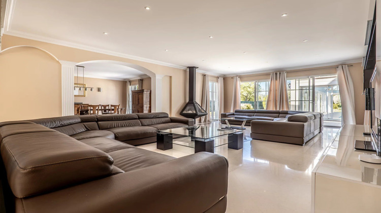 Ma-Cabane - Vente Maison Magny-le-Hongre, 733 m²