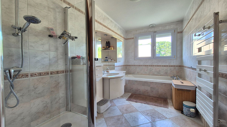 Ma-Cabane - Vente Maison MAGNY-LES-HAMEAUX, 199 m²