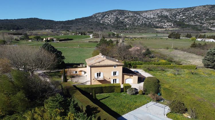 Ma-Cabane - Vente Maison MALAUCENE, 200 m²