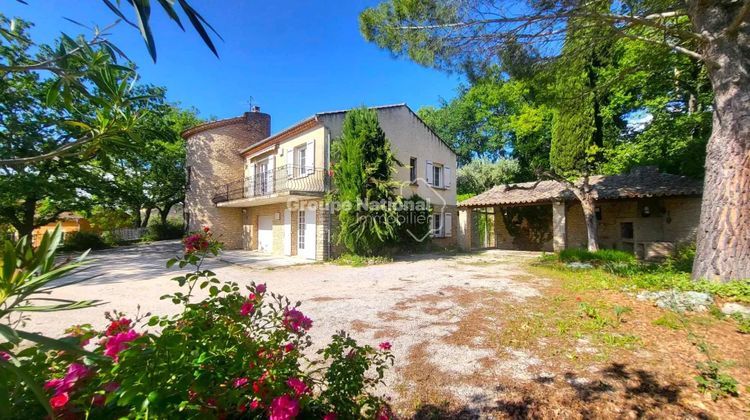 Ma-Cabane - Vente Maison Malemort-du-Comtat, 220 m²