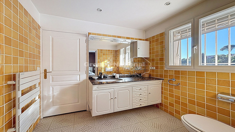 Ma-Cabane - Vente Maison MANDELIEU-LA-NAPOULE, 221 m²