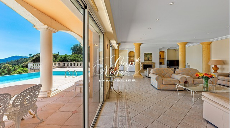 Ma-Cabane - Vente Maison MANDELIEU-LA-NAPOULE, 285 m²