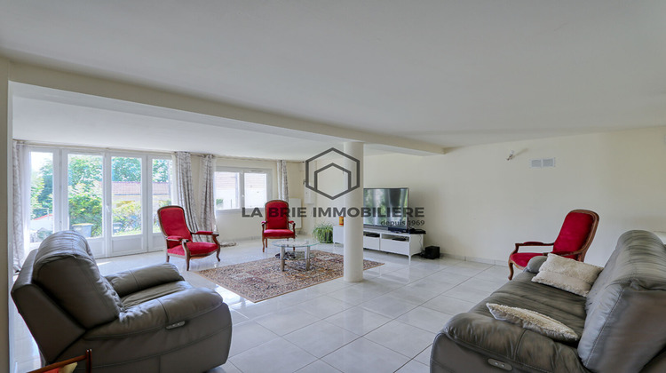 Ma-Cabane - Vente Maison MANDRES-LES-ROSES, 206 m²