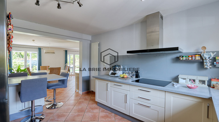 Ma-Cabane - Vente Maison MANDRES-LES-ROSES, 161 m²