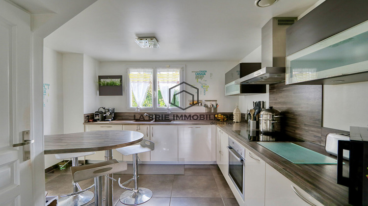 Ma-Cabane - Vente Maison MANDRES-LES-ROSES, 135 m²