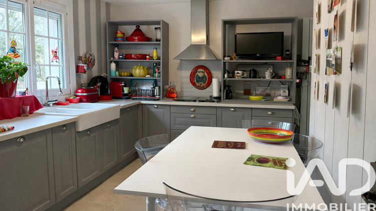 Ma-Cabane - Vente Maison Mandres-les-Roses, 164 m²