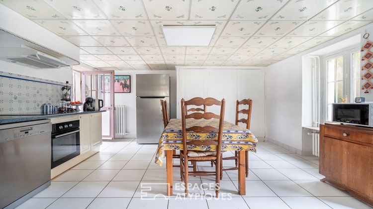 Ma-Cabane - Vente Maison MANDRES-LES-ROSES, 197 m²