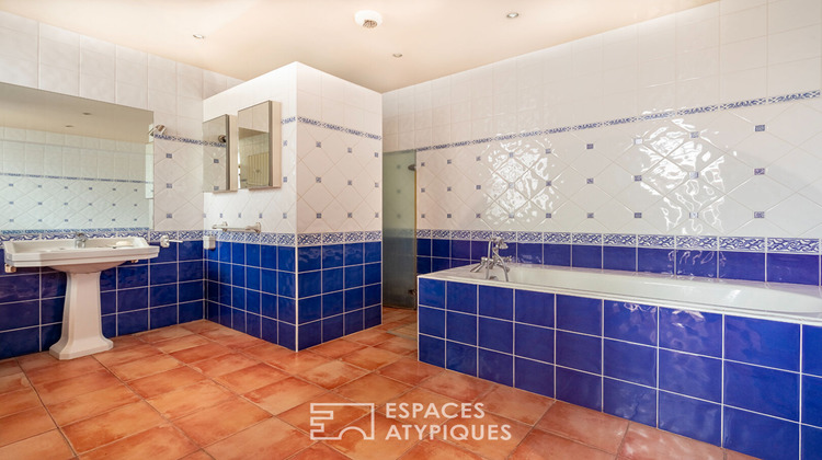 Ma-Cabane - Vente Maison MANDRES-LES-ROSES, 197 m²