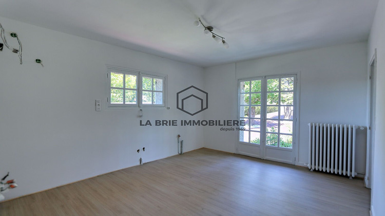 Ma-Cabane - Vente Maison Mandres-les-Roses, 193 m²