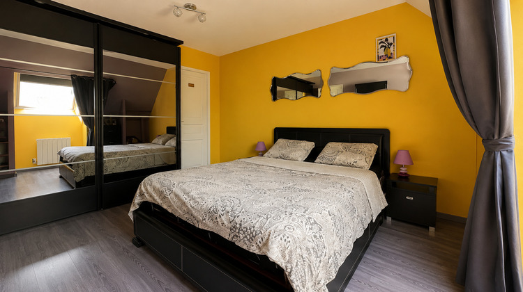 Ma-Cabane - Vente Maison MANDRES-LES-ROSES, 200 m²