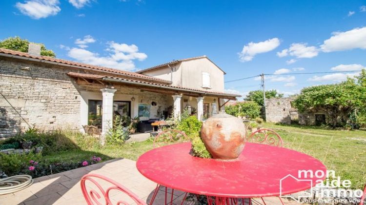 Ma-Cabane - Vente Maison Mansle, 195 m²