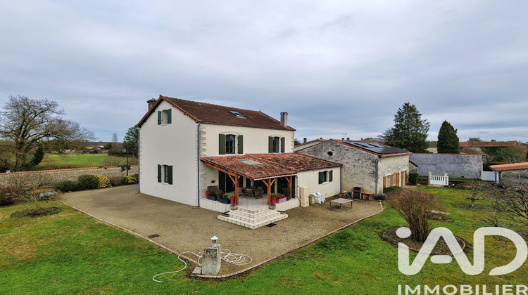 Ma-Cabane - Vente Maison Mansle, 356 m²