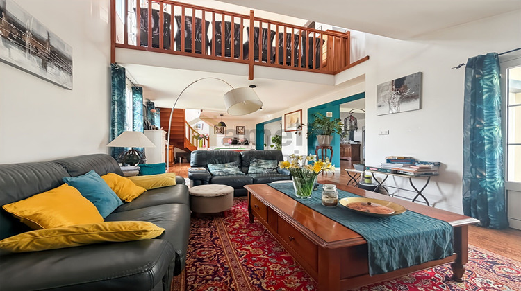 Ma-Cabane - Vente Maison MANTHELAN, 210 m²