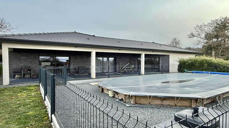 Ma-Cabane - Vente Maison MANZAT, 225 m²