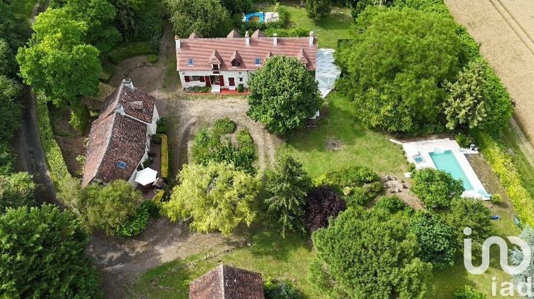 Ma-Cabane - Vente Maison Marcé-sur-Esves, 300 m²