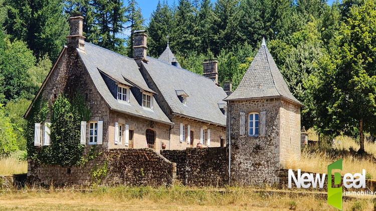 Ma-Cabane - Vente Maison MARCILLAC LA CROISILLE, 600 m²
