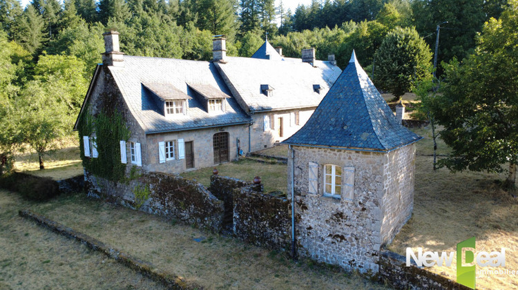 Ma-Cabane - Vente Maison MARCILLAC LA CROISILLE, 600 m²