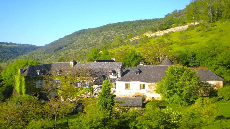 Ma-Cabane - Vente Maison MARCILLAC VALLON, 257 m²