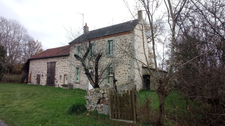 Ma-Cabane - Vente Maison MARCILLAT-EN-COMBRAILLE, 105 m²