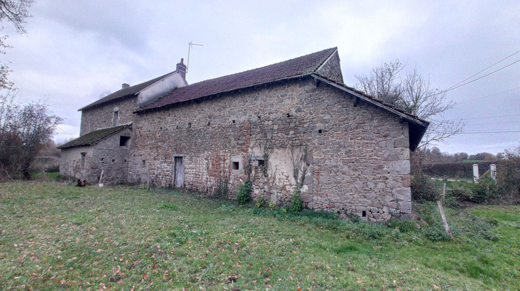 Ma-Cabane - Vente Maison MARCILLAT-EN-COMBRAILLE, 105 m²
