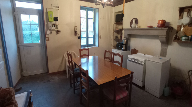 Ma-Cabane - Vente Maison MARCILLAT-EN-COMBRAILLE, 105 m²