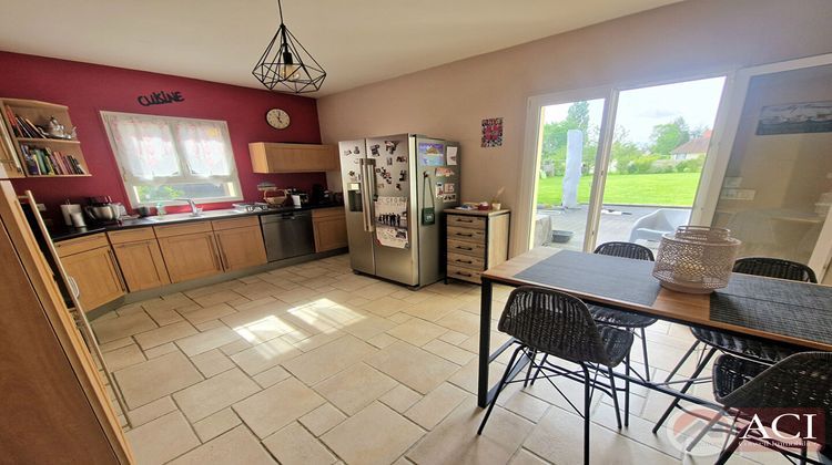 Ma-Cabane - Vente Maison MARINES, 207 m²