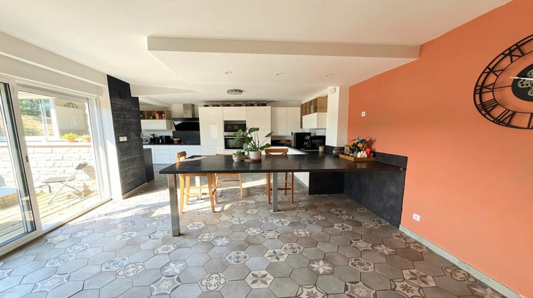 Ma-Cabane - Vente Maison MARQUEFAVE, 242 m²