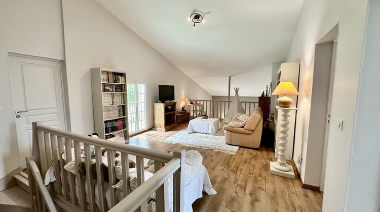 Ma-Cabane - Vente Maison MARTIGNAS SUR JALLE, 220 m²