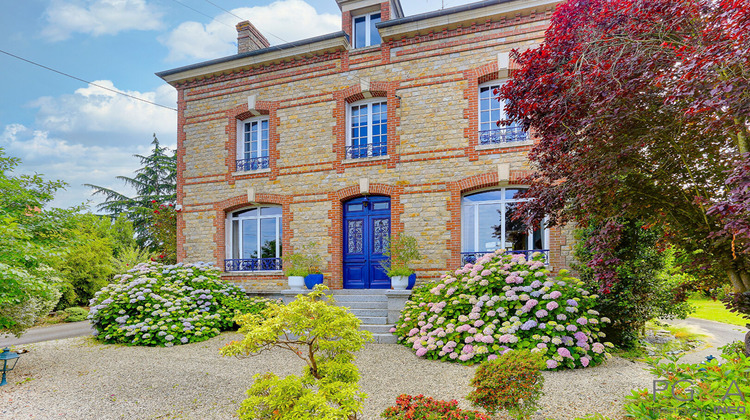 Ma-Cabane - Vente Maison MARTIGNE-FERCHAUD, 243 m²