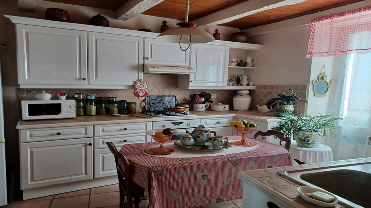 Ma-Cabane - Vente Maison Massignac, 249 m²