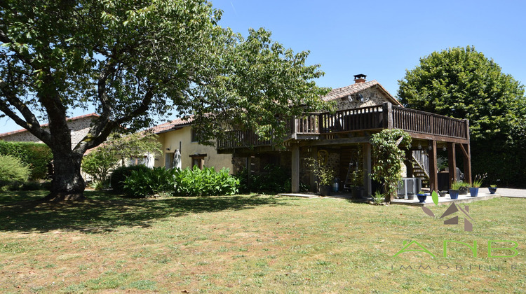 Ma-Cabane - Vente Maison Massignac, 215 m²