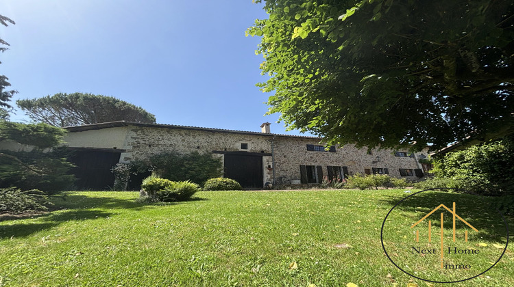 Ma-Cabane - Vente Maison Massignac, 196 m²