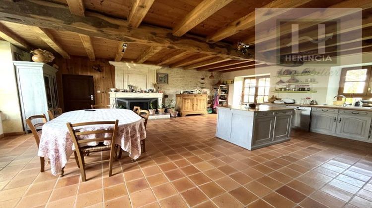 Ma-Cabane - Vente Maison Matha, 233 m²