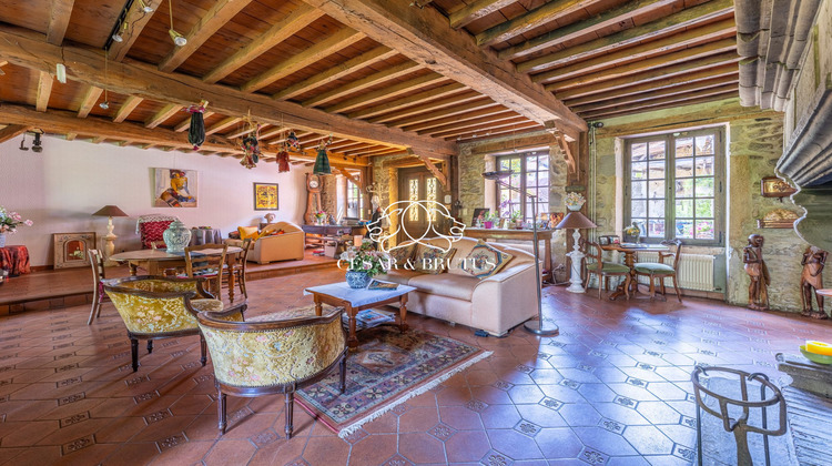 Ma-Cabane - Vente Maison Maubec, 218 m²
