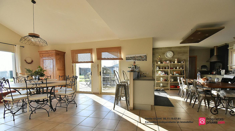 Ma-Cabane - Vente Maison MAULEVRIER, 217 m²