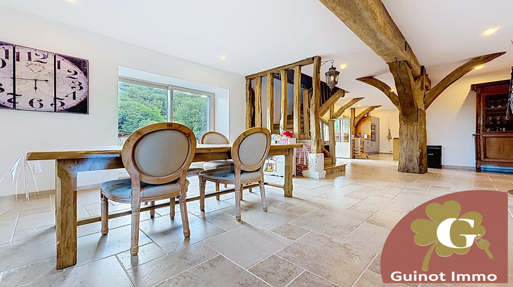 Ma-Cabane - Vente Maison Maulévrier-Sainte-Gertrude, 300 m²